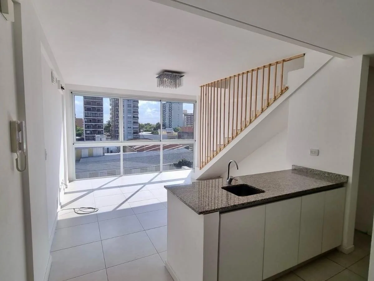Duplex two-room apartment with parking in Lanús