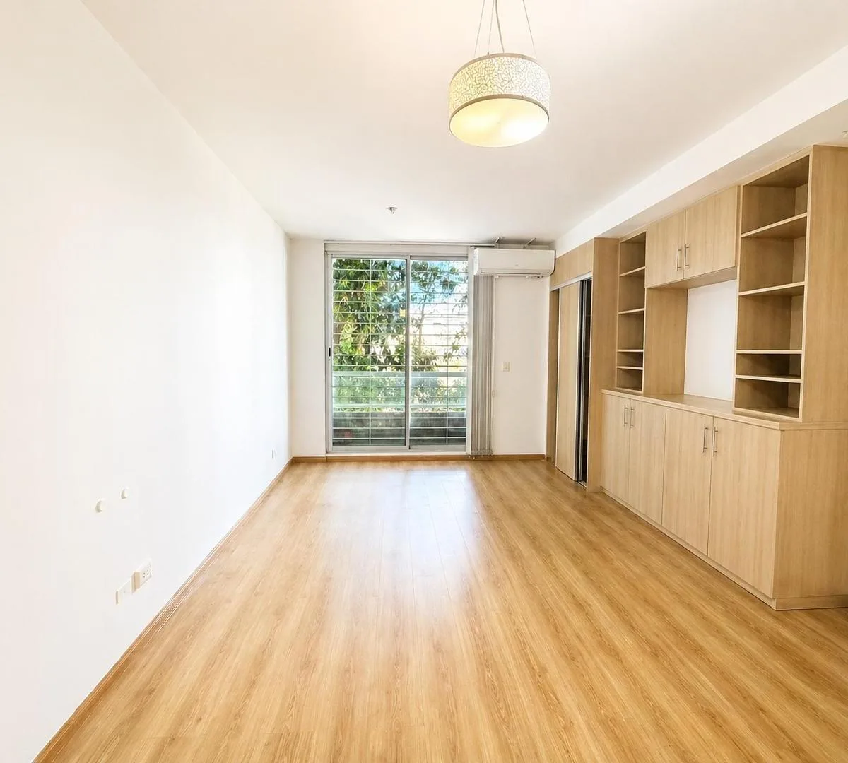 Monoambiente con balcón en Villa Urquiza