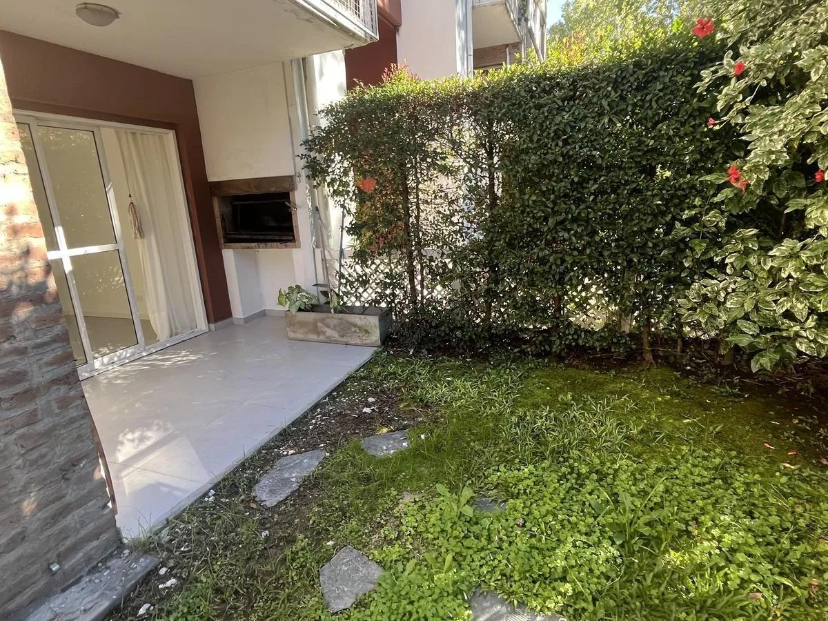 Apartamento de 2 dormitórios em Martínez