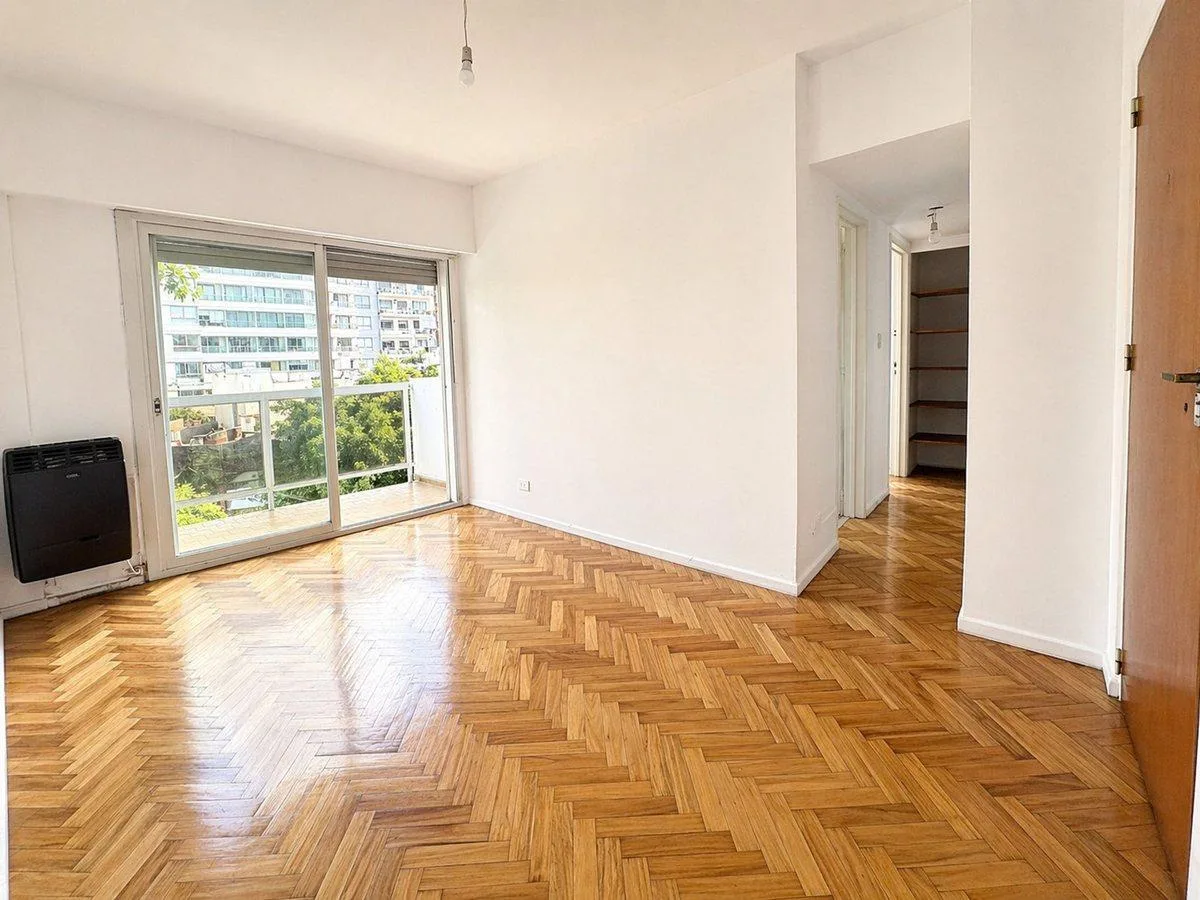 Departamento de 3 ambientes con balcón en Belgrano