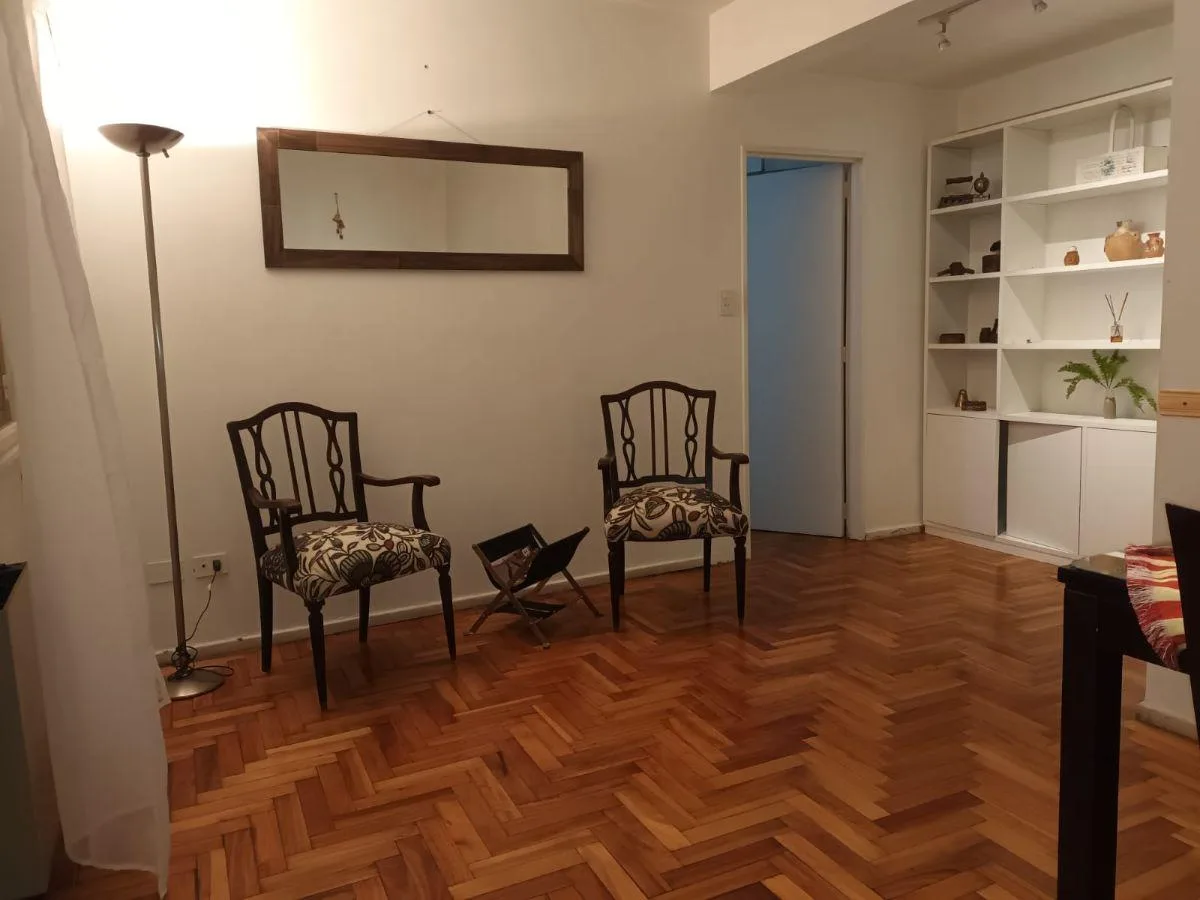 Apartamento de dois ambientes mobiliado em Balvanera
