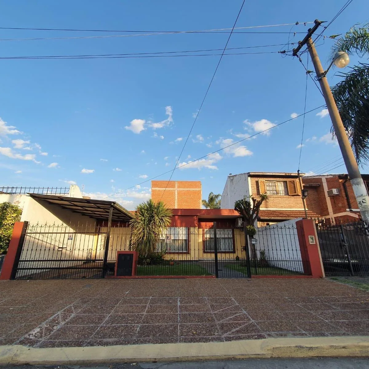 Two-bedroom house in Villa Luzuriaga