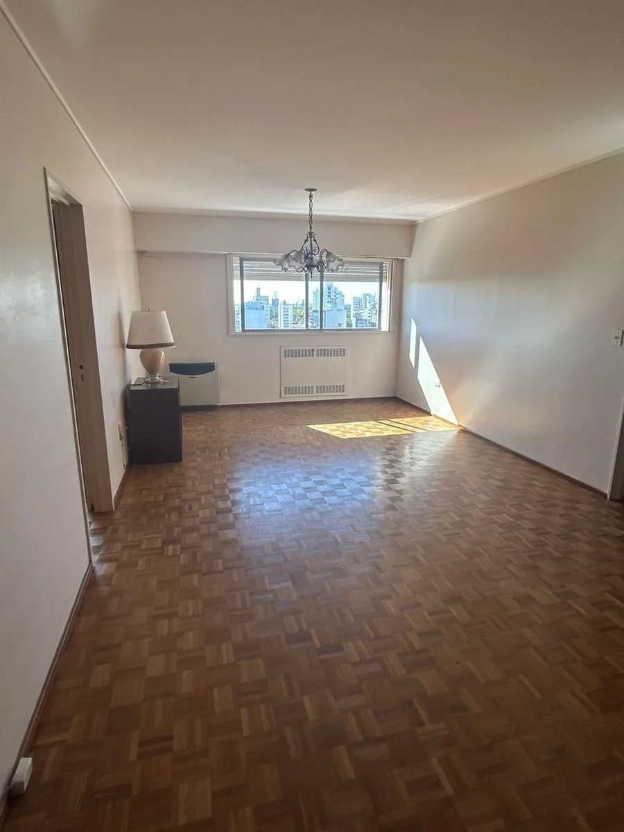 Apartamento com 4 dormitórios em La Plata