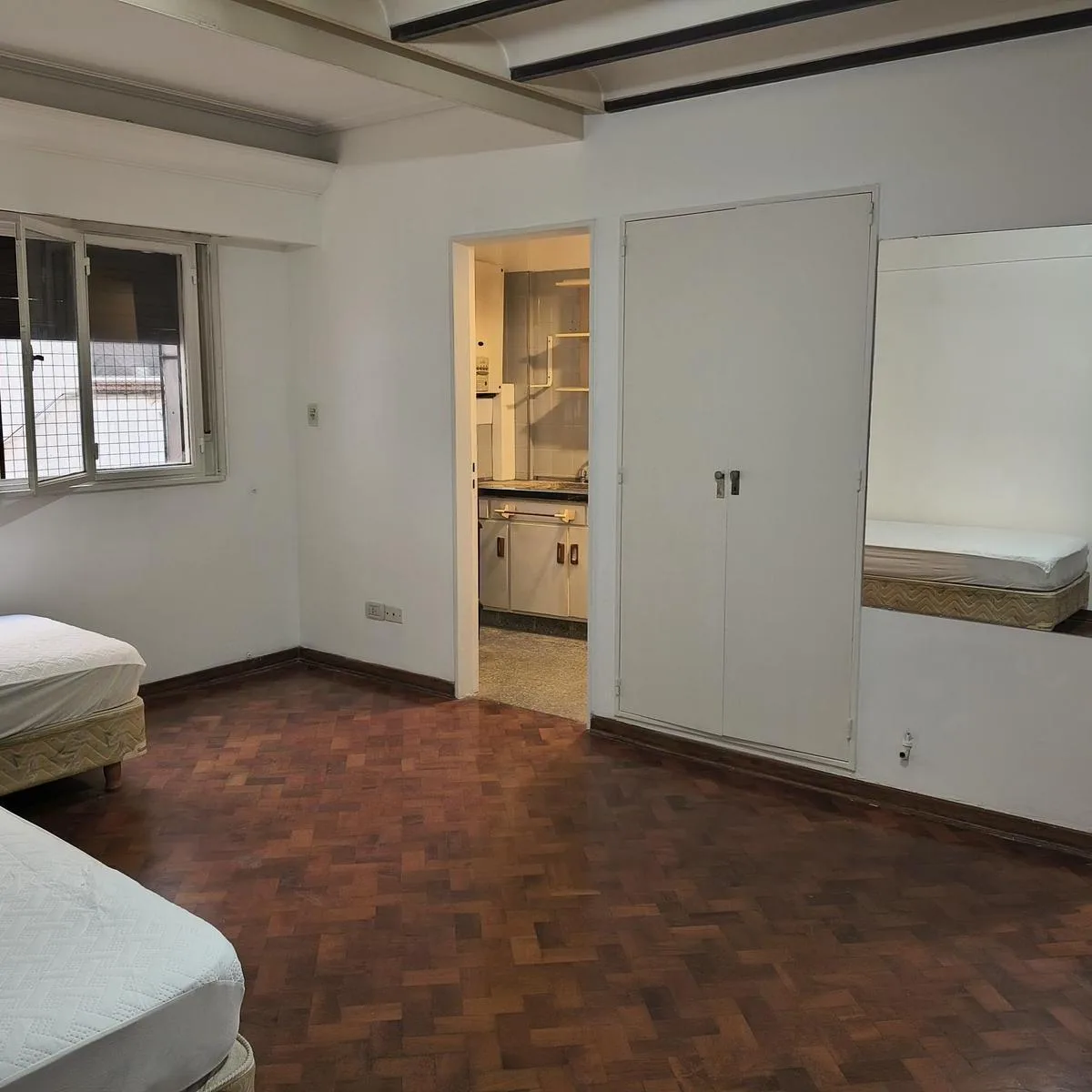 Semi-furnished studio apartment in Balvanera