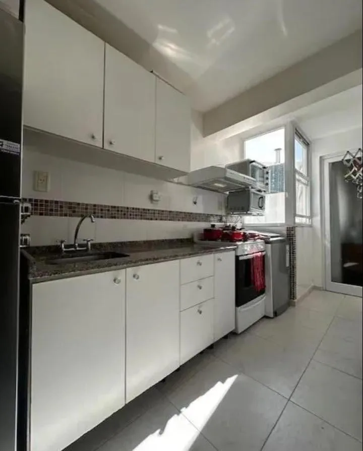 Apartamento mobiliado de 2 dormitórios em Recoleta