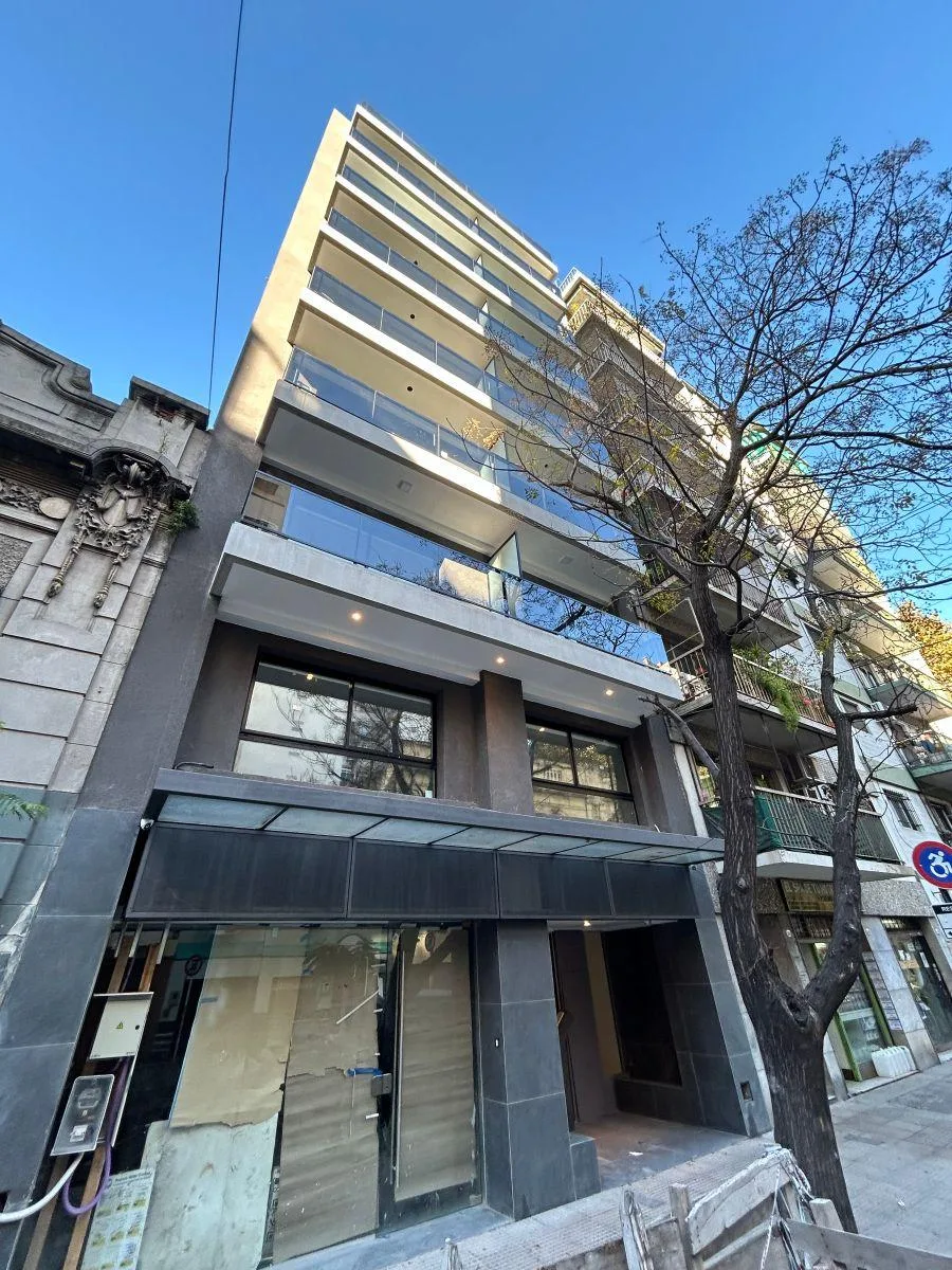 Modern studio apartment in Almagro