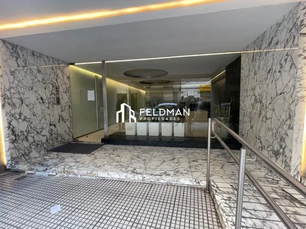 Apartamento de três ambientes com piscina em Balvanera