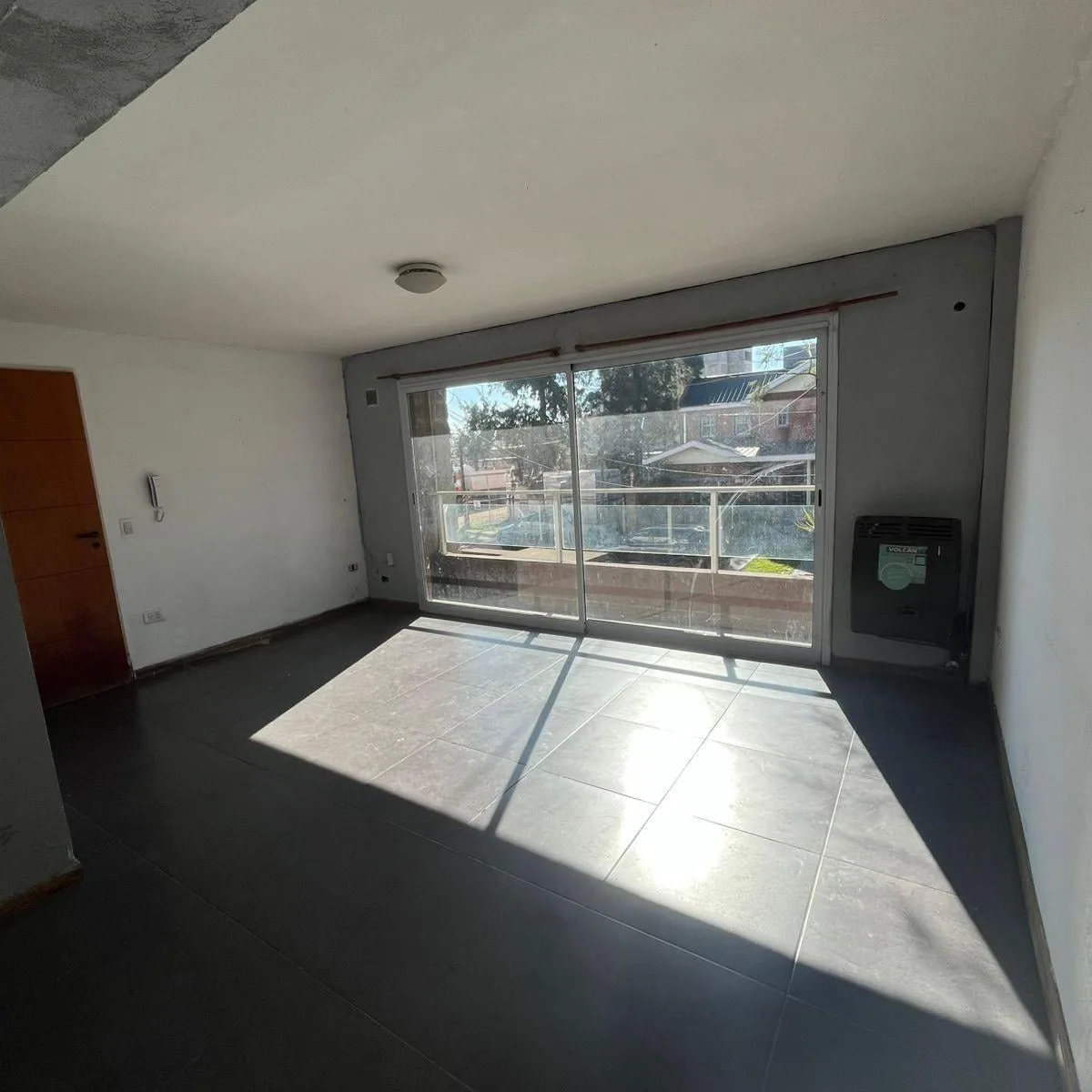 Departamento 2 Ambientes con Balcon en Alquiler - Ezpeleta
