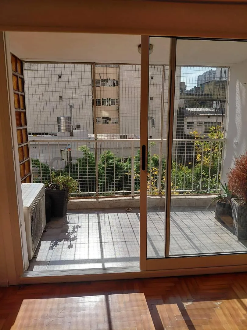 Departamento de 5 ambientes con cochera en Belgrano