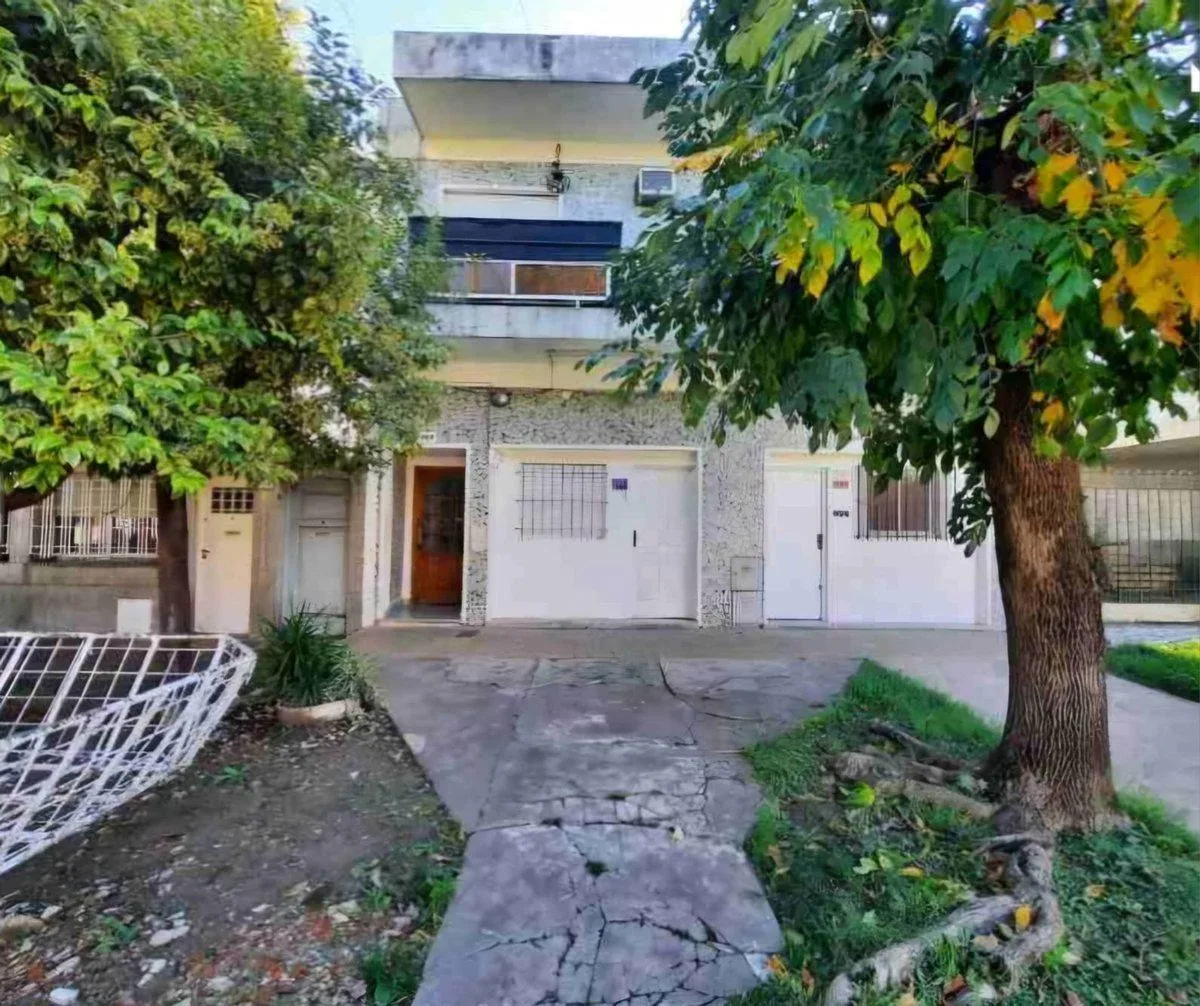 Ground-floor two-room apartment in Bernal Oeste