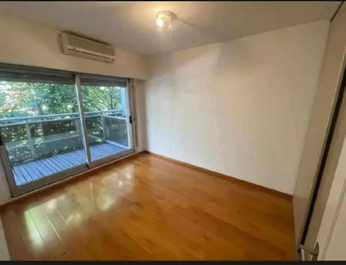 Unfurnished two-room apartment in San Telmo