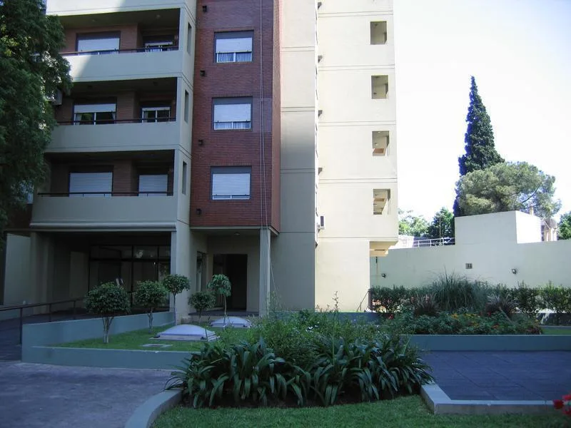 Two-room apartment in Temperley Este