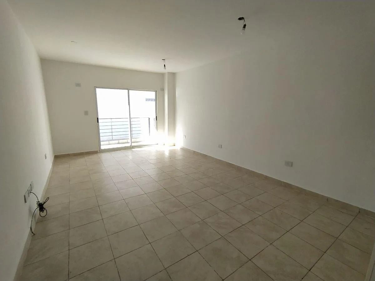 Monoambiente de 4to piso en Balvanera