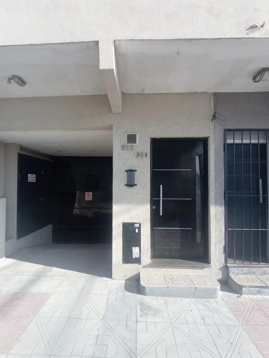 Apartamento de dois ambientes com 1 quarto em José C. Paz