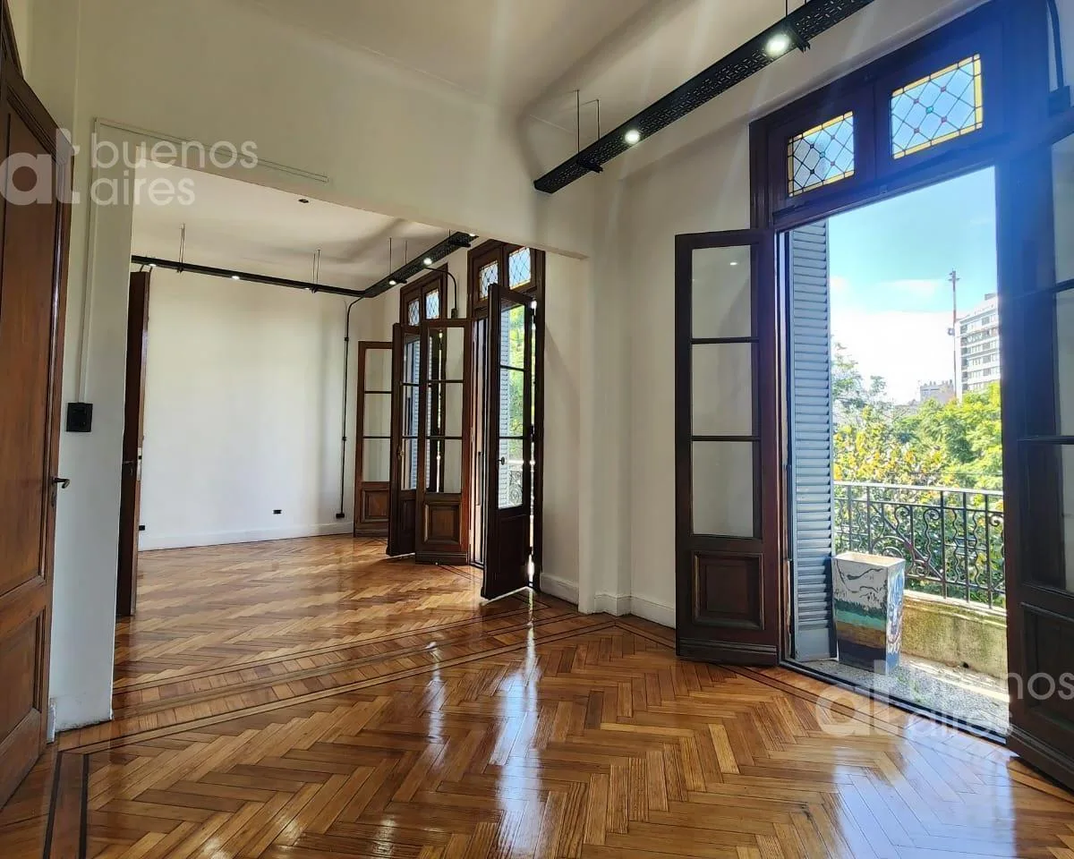 Departamento/oficina de 4 dormitorios en Monserrat