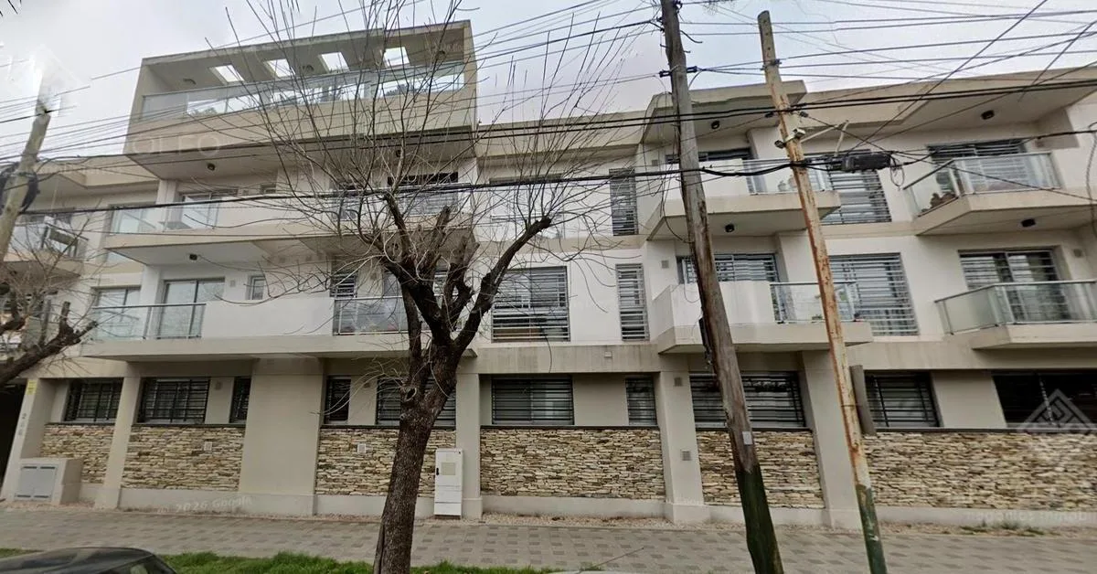 Departamento de 2 ambientes con cochera en Lomas de Zamora