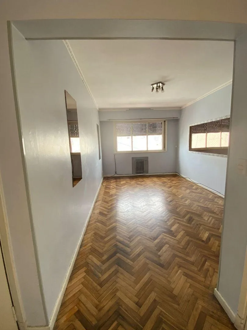 Apartamento de 3 ambientes em Congresso