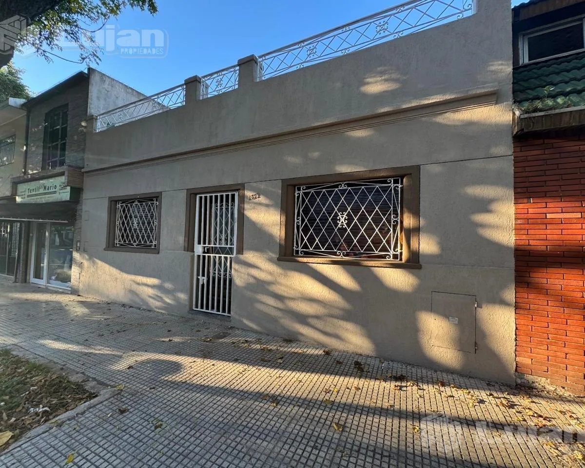 PH с 4 комнатами и терассой в Mataderos