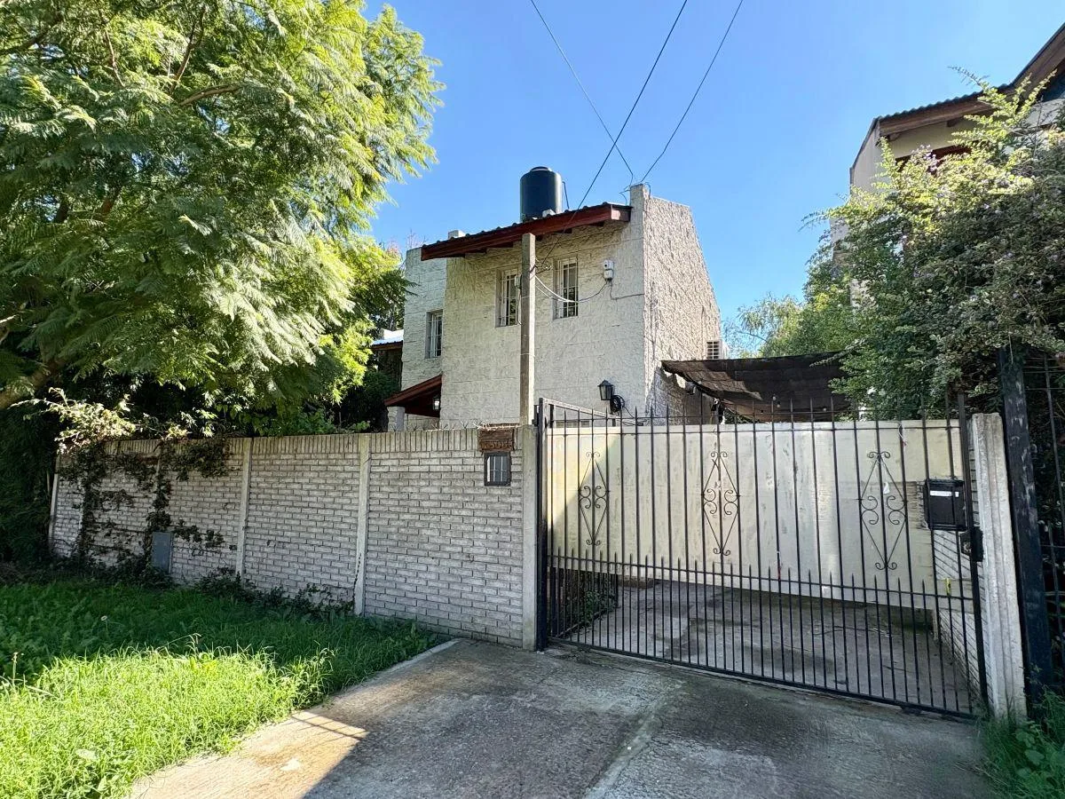 Chalet de 2 Plantas en Alquiler