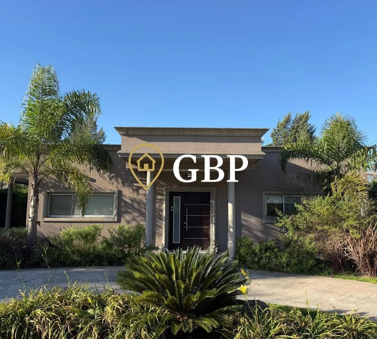 Furnished four-bedroom house in Canning