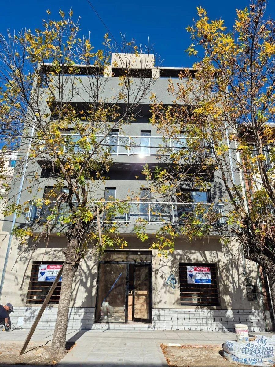 Apartamento de 2 dormitórios em Lanús