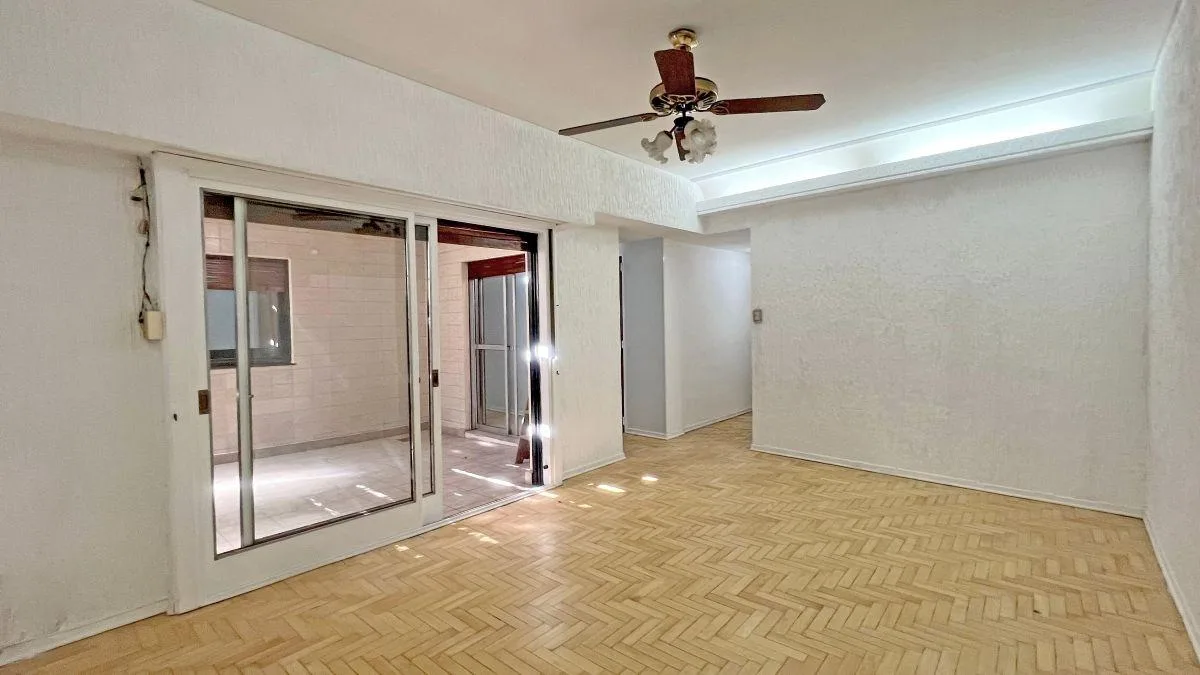 Two-bedroom three-room apartment in Caballito