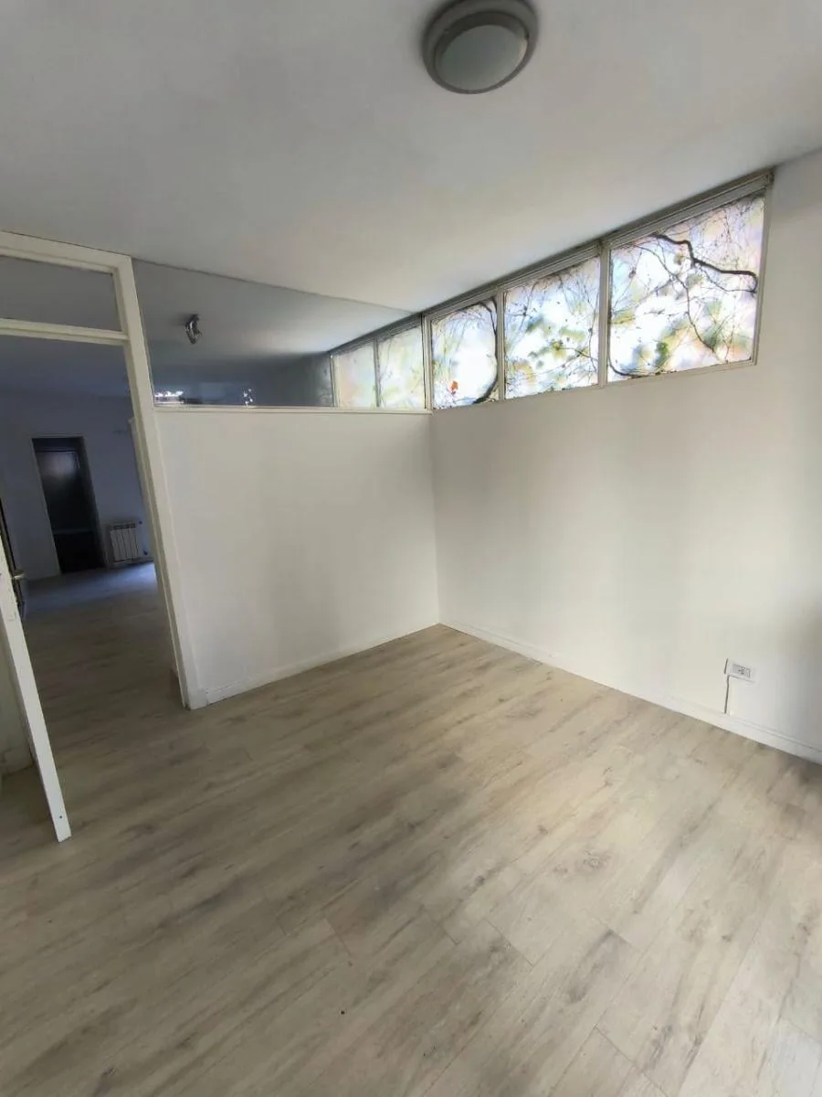 Kitnet com pátio e varanda em Palermo