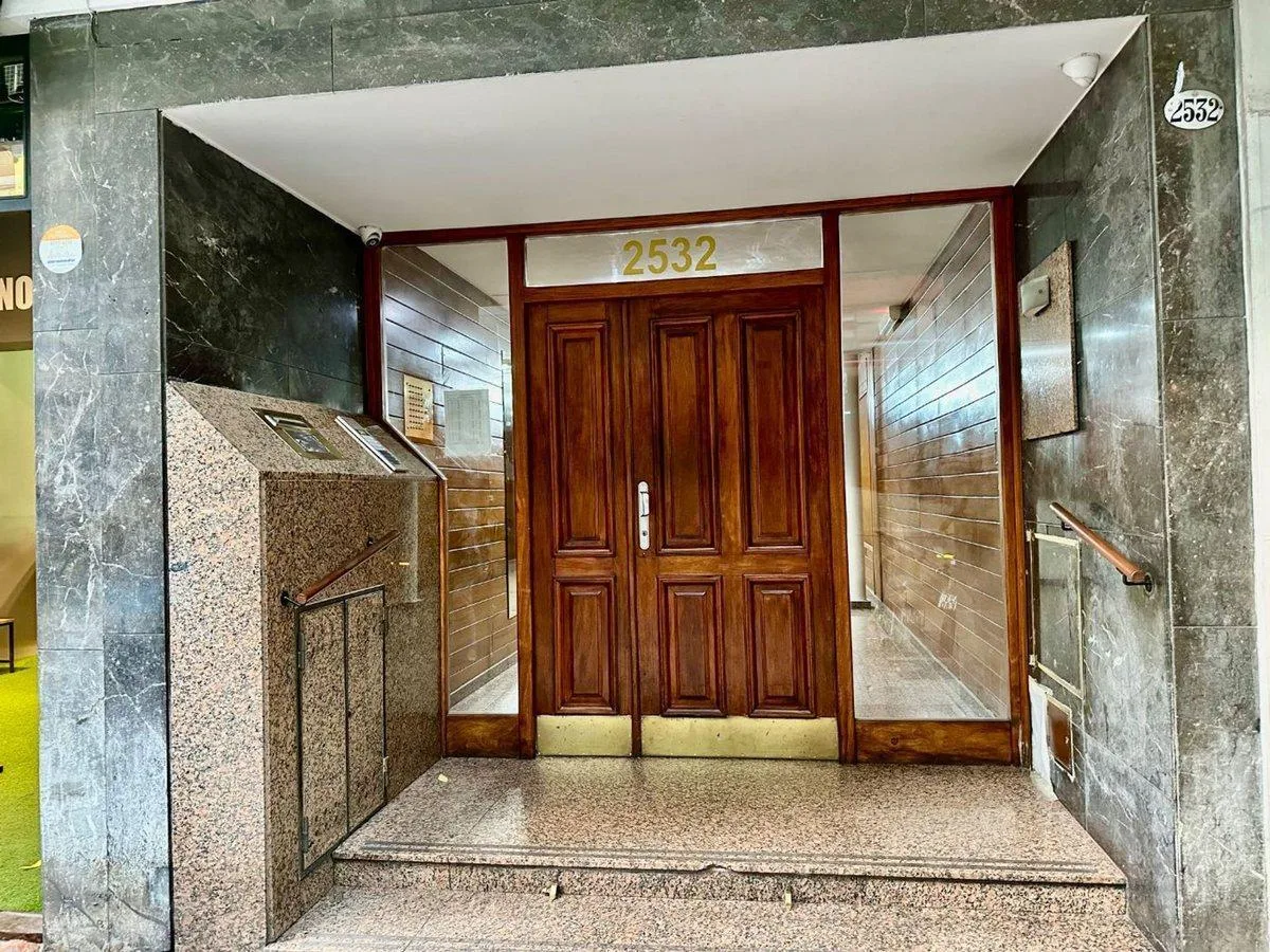 Departamento de 3 ambientes con cochera en Belgrano
