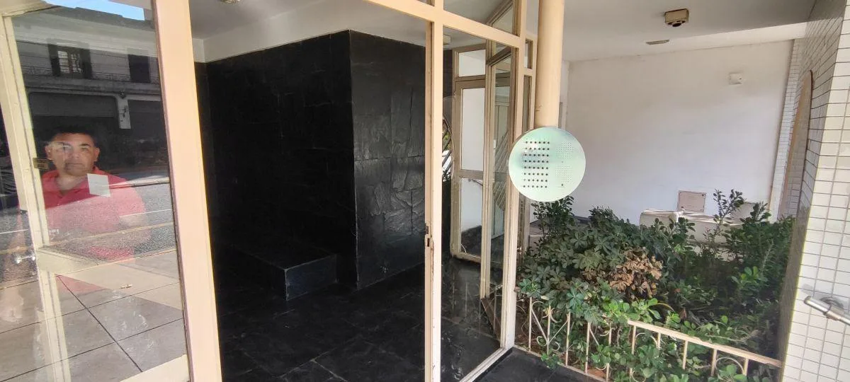 3 Ambientes Al Frente con Balcon Todo Luz y Sol!