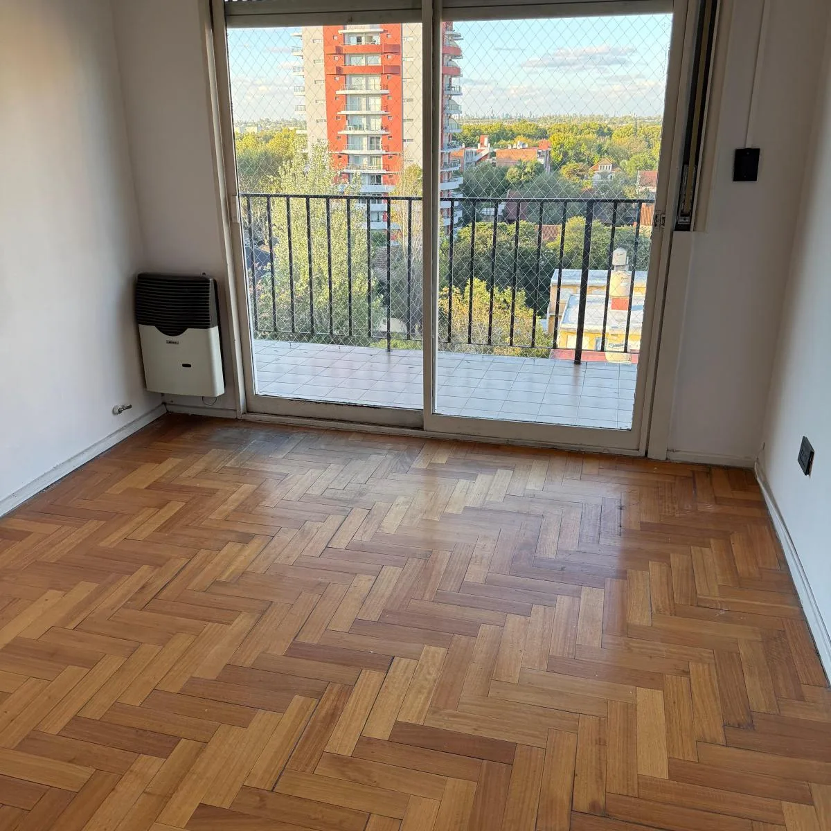 Departamento Dos Ambientes en Septimo Piso - Monte Grande