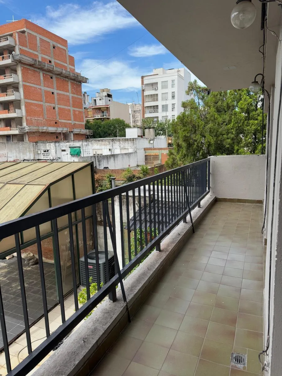 Alquiler Departamento de 4 Ambientes en Flores
