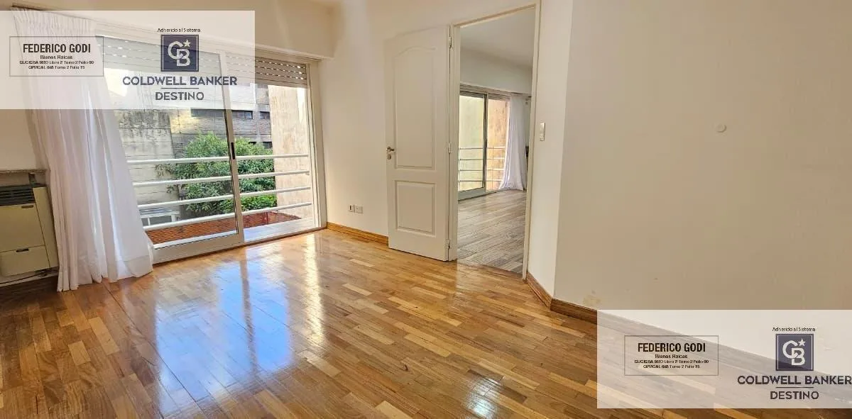 Two-room apartment with balcony in Recoleta