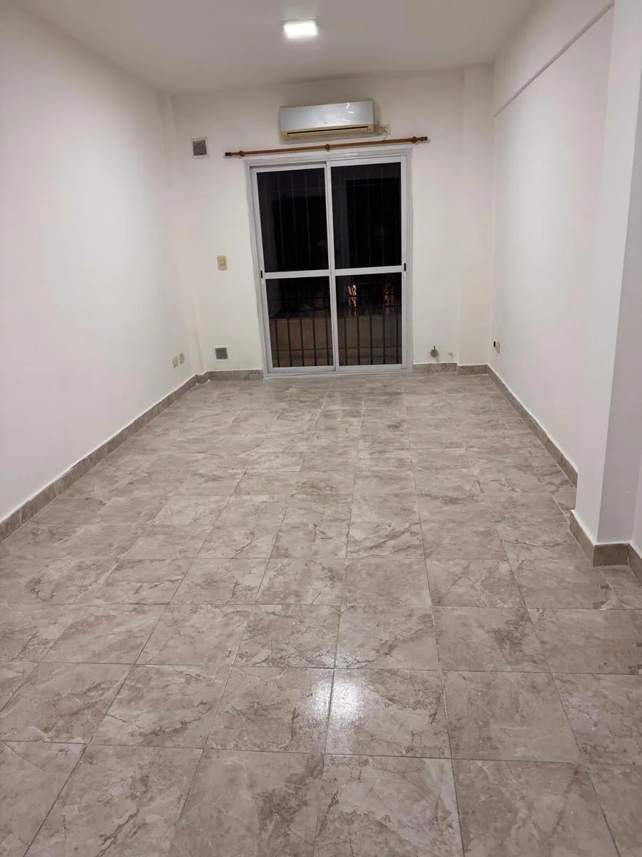 Apartamento de dois quartos em Villa Bosch