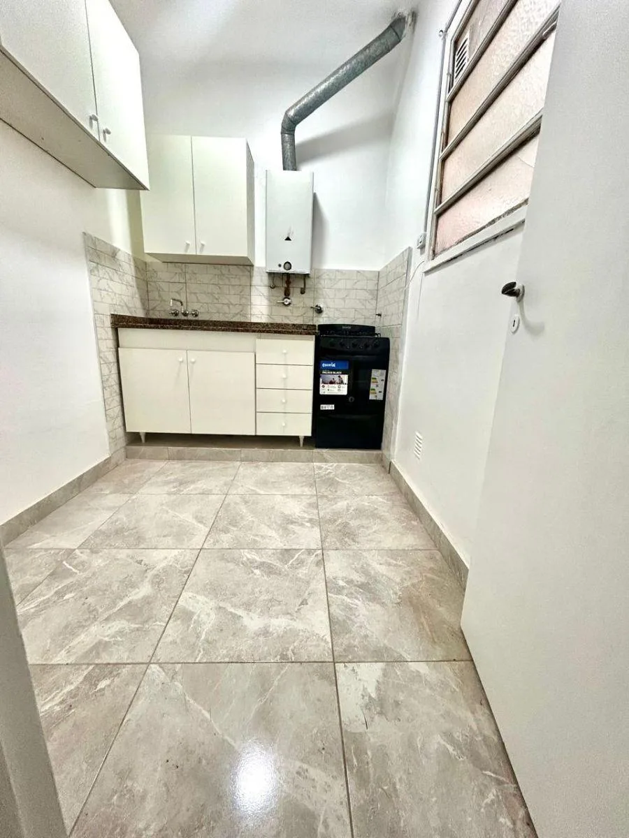 Departamento de 3 Ambientes en P. Baja con 2 Patios