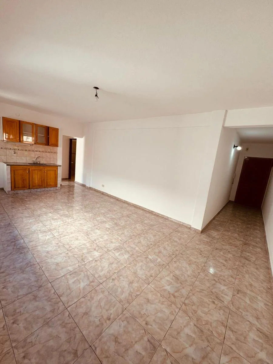 Departamento de 2 ambientes en Piñeyro