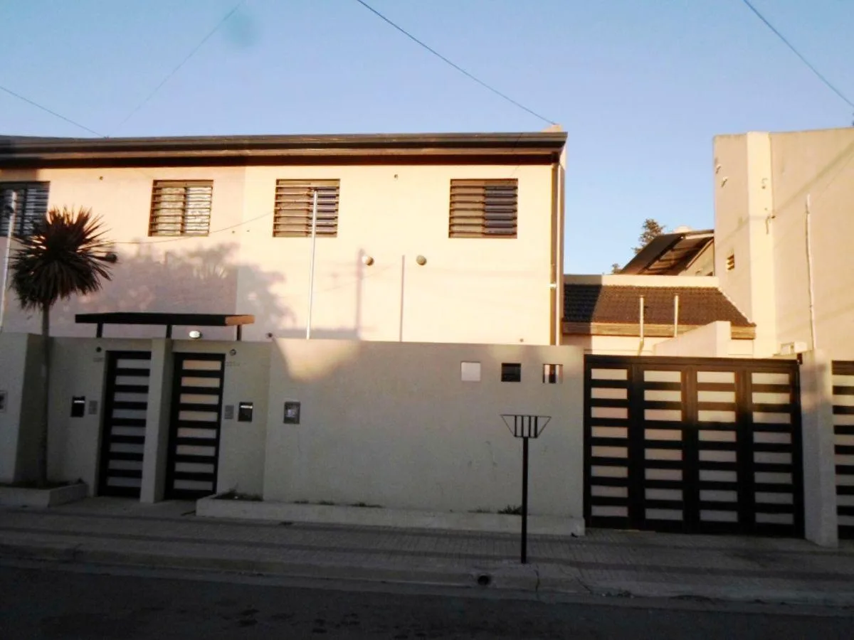 Duplex com 2 quartos em La Plata