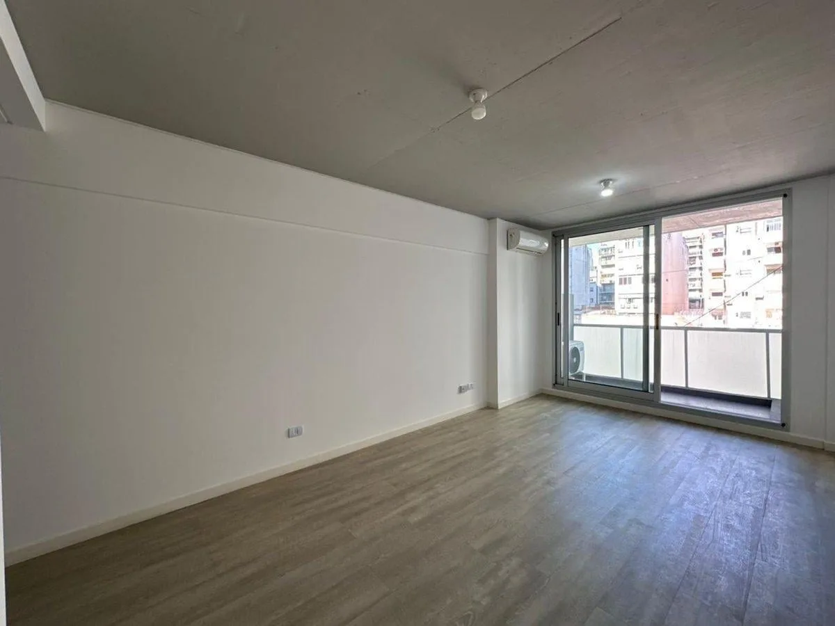 Departamento con Balcón y Amenities en Balvanera
