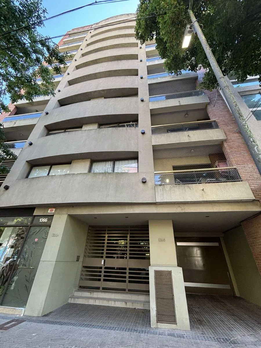 One-bedroom apartment with balcony in La Plata