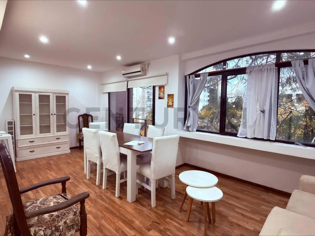 Apartamento semipiso com 1 suíte em Buenos Aires