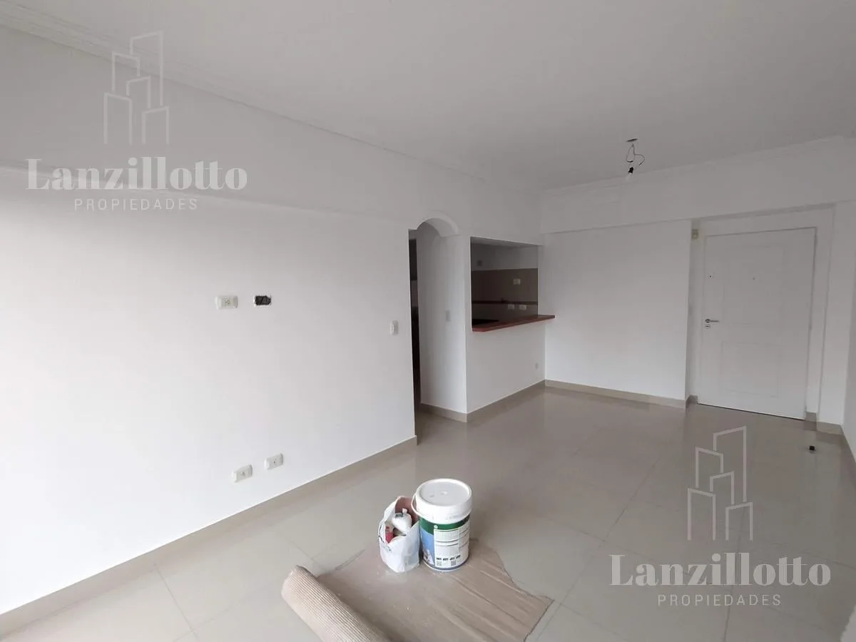 Apartamento de dois ambientes em Lanús Este