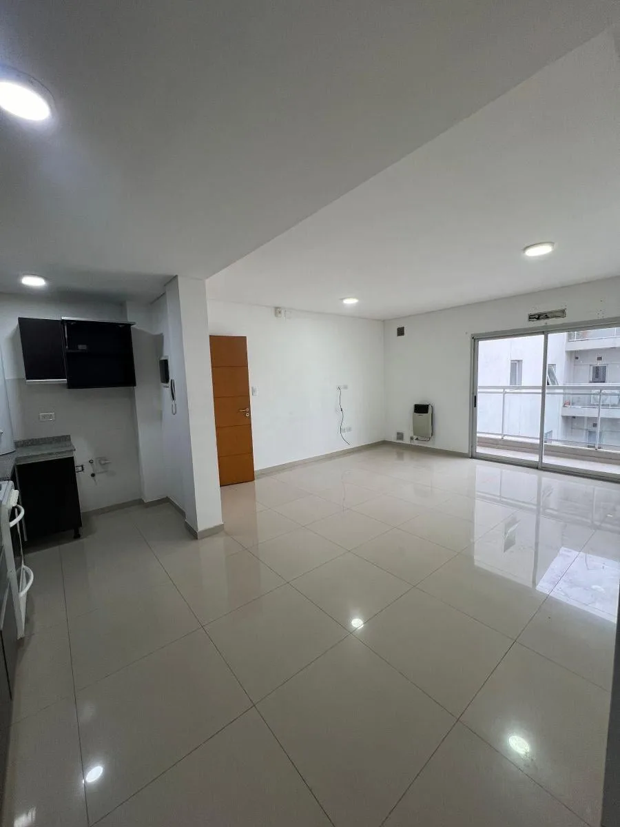 Departamento en Alquiler 2 Ambientes con Balcón