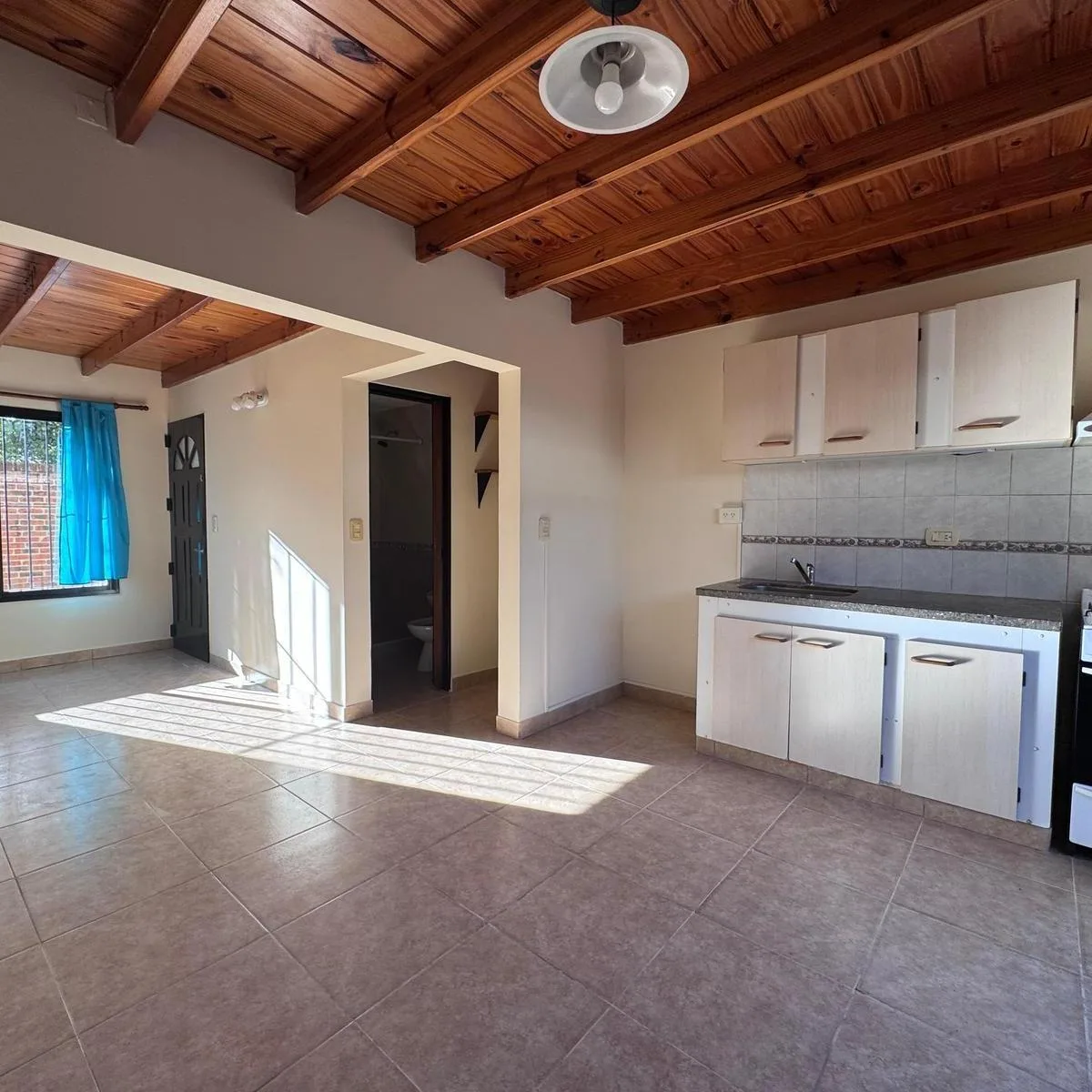 Departamento con Cochera en Alquiler - ID 1866