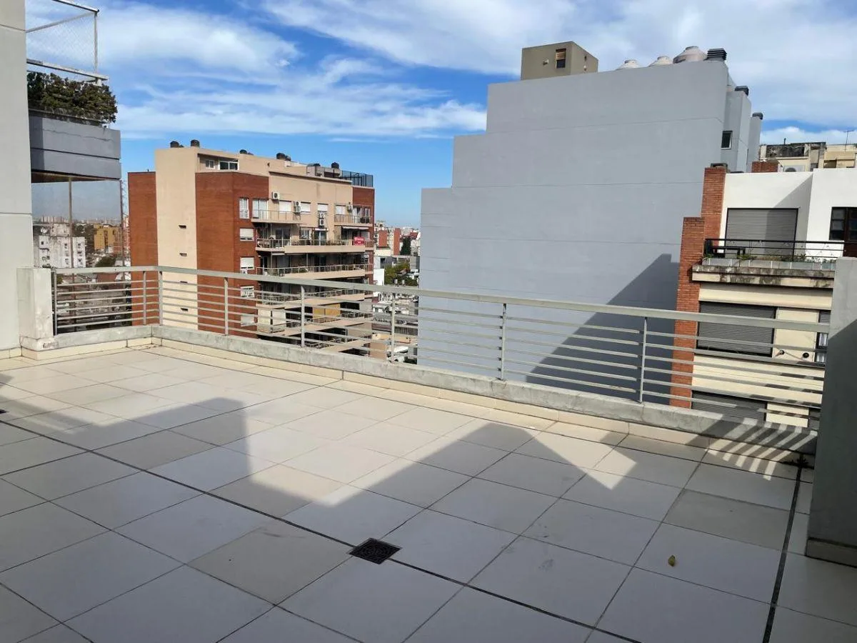Studio apartment in Flores