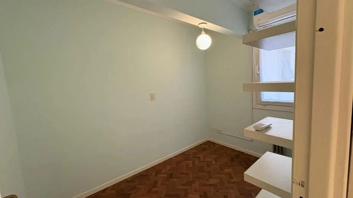Two-bedroom apartment in Retiro