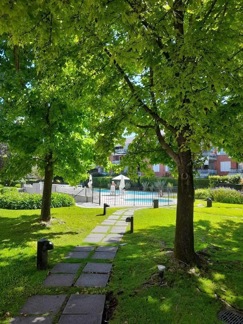 Apartamento de 4 ambientes com 3 dormitórios em San Isidro