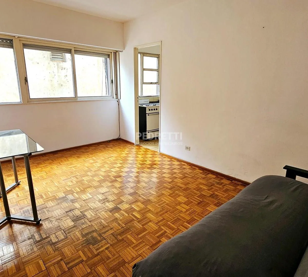 Apartamento de 1 quarto semi mobiliado em Retiro