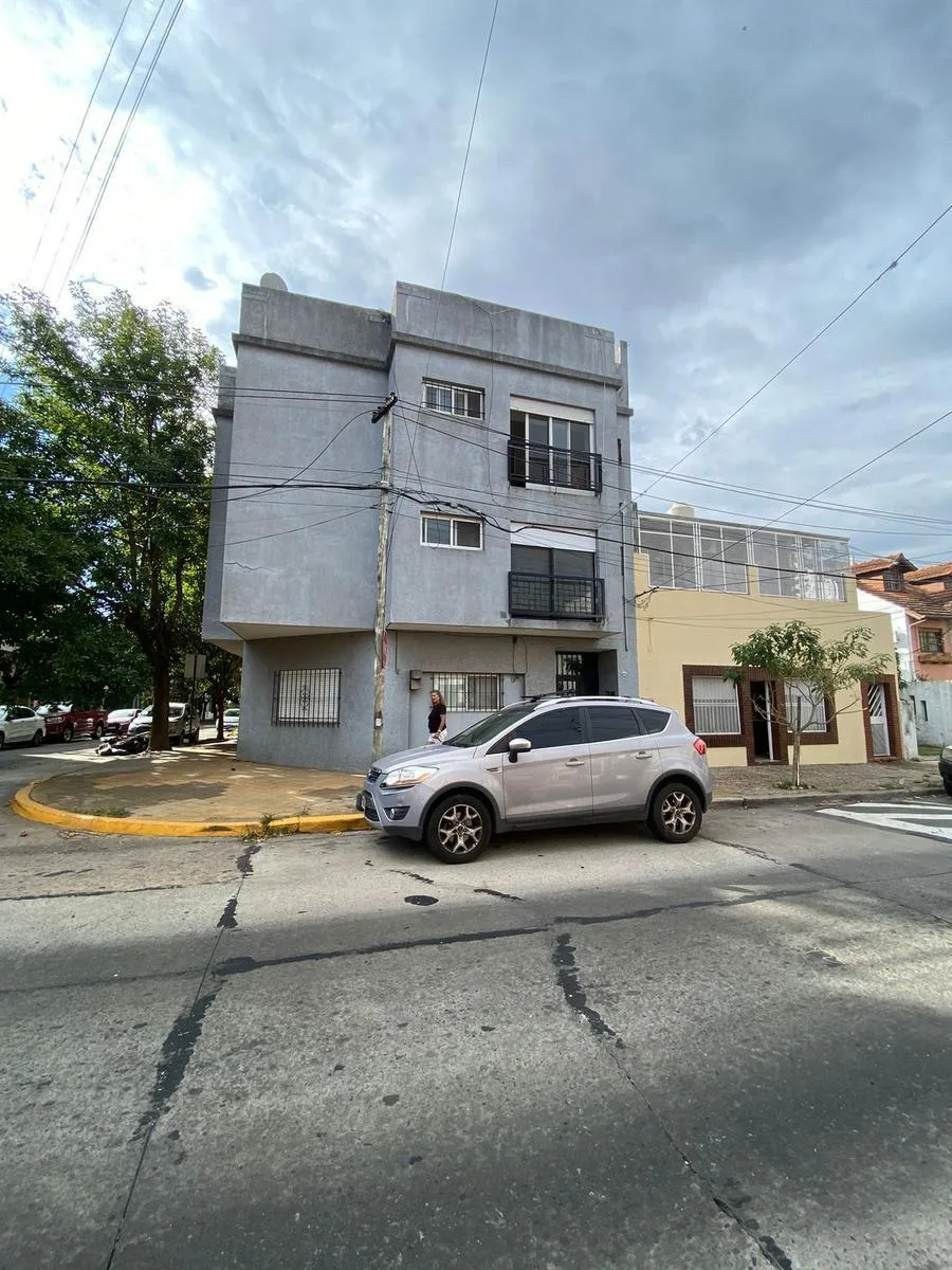 Three-bedroom apartment in Olivos