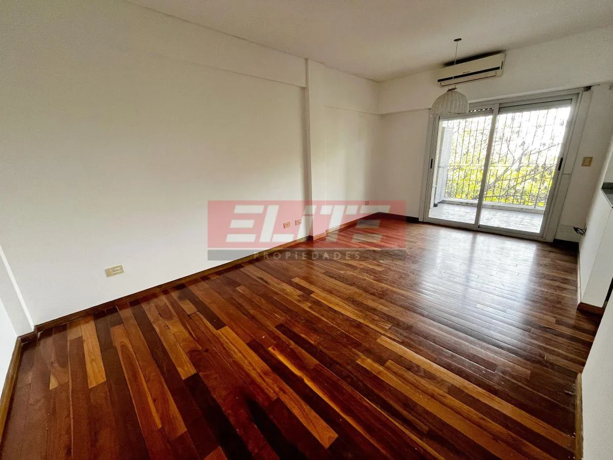 Apartamento de 2 ambientes com varanda em Villa Urquiza