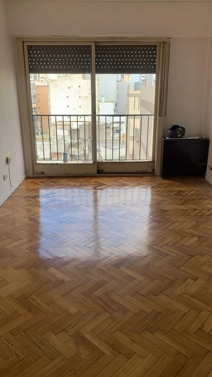 Two-room apartment in Monserrat