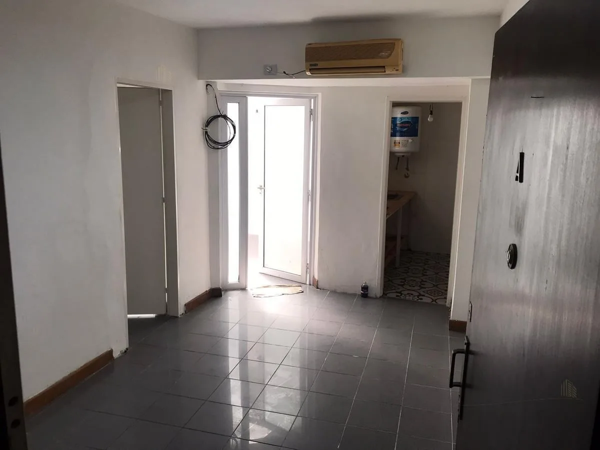 Two-room apartment with covered patio in Recoleta